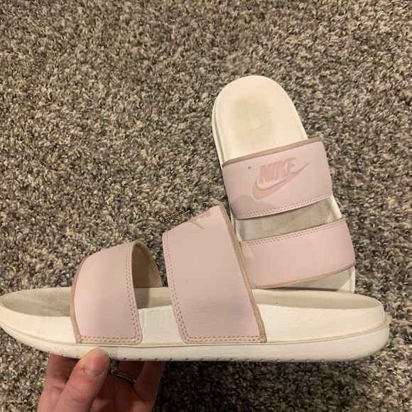 Nike Slides - Picture 3 of 3